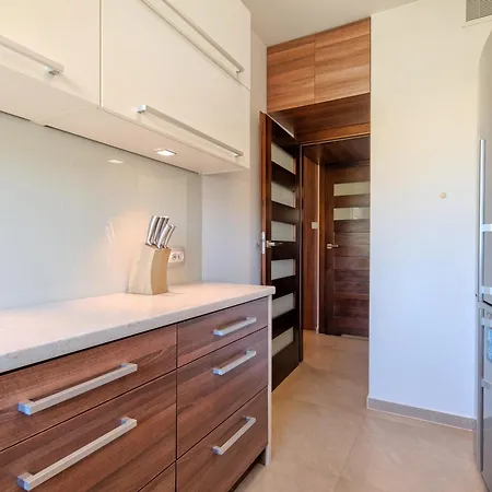 Business Apt - 50m2, Workspace, Balcony - By Rentujemy גדנסק