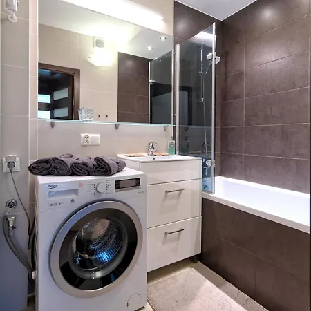 דירה Business Apt - 50m2, Workspace, Balcony - By Rentujemy גדנסק