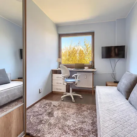 דירה Business Apt - 50m2, Workspace, Balcony - By Rentujemy